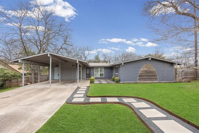 Foto del edificio - 11301 Oakwood Dr