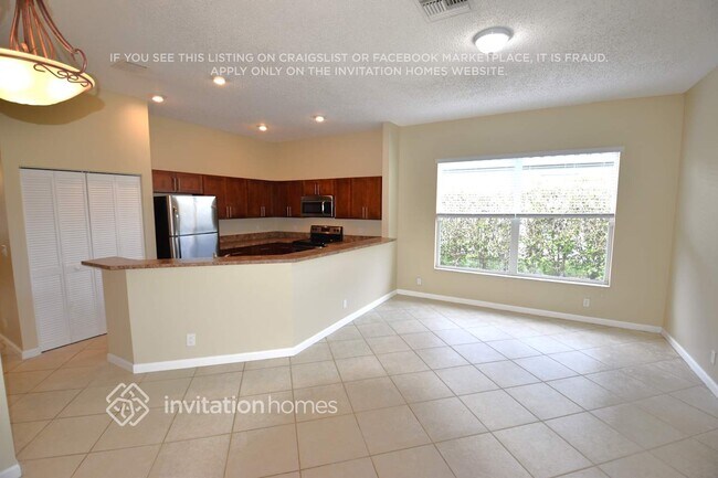 Foto del edificio - 7178 Catalina Isle Dr