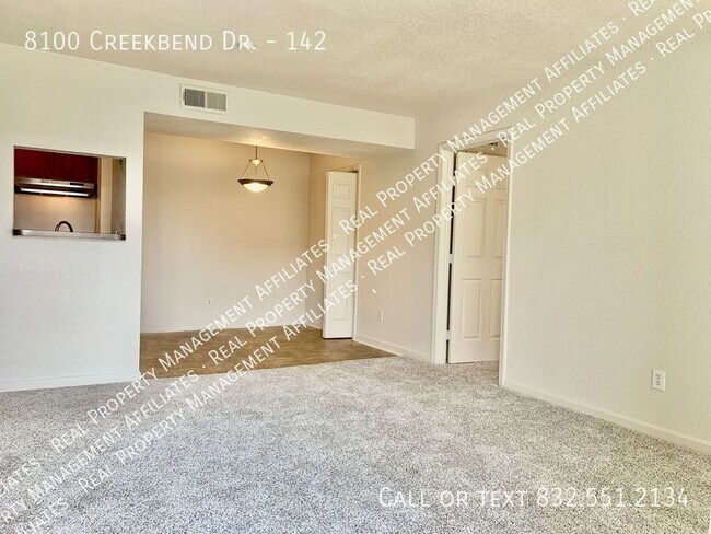 Building Photo - 8100 Creekbend Dr