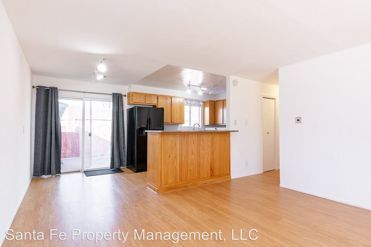 Primary Photo - 3 br, 1 bath House - 624 Velarde Street