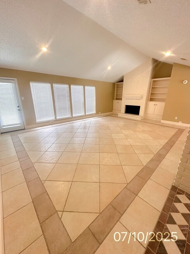 Foto del edificio - 20326 Spoonwood Dr