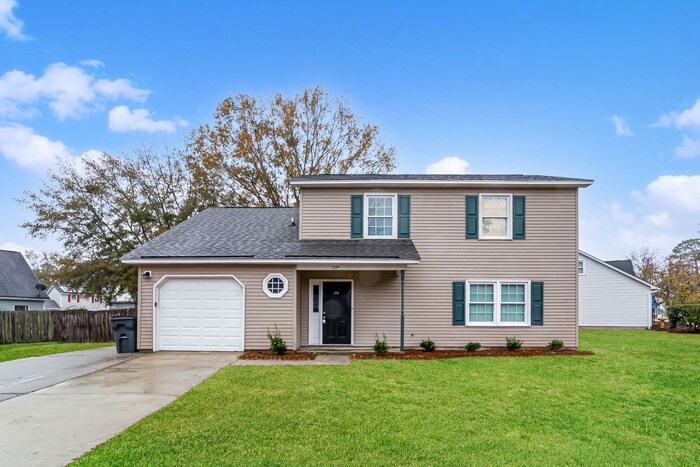 Primary Photo - Beautiful 3 Bedroom Home in Summerville