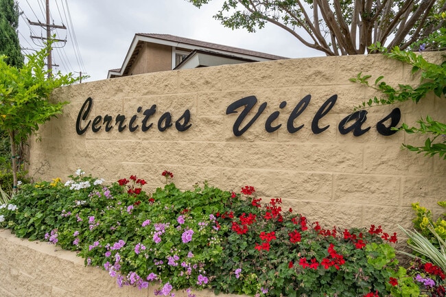 Foto del edificio - 16734 Cedarwood Cir