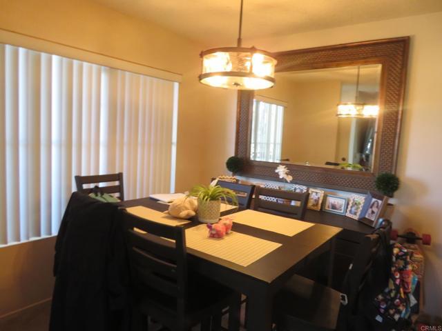 Building Photo - 2063 Lakeridge Cir