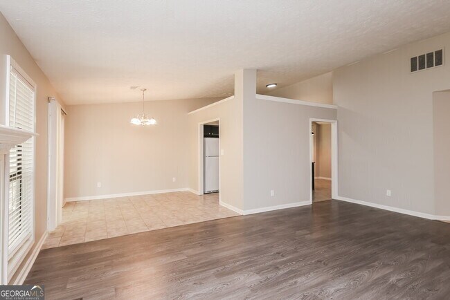 Building Photo - 1728 Brandon Square