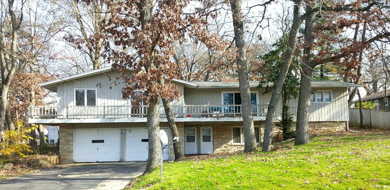 Primary Photo - Kingston-Brighton Duplexes