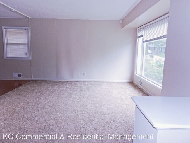 Building Photo - 3 br, 1.5 bath House - 10114 Beacon Avenue