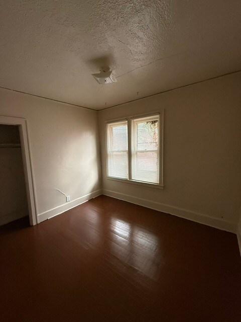 Foto del edificio - 3244 Tuxedo St