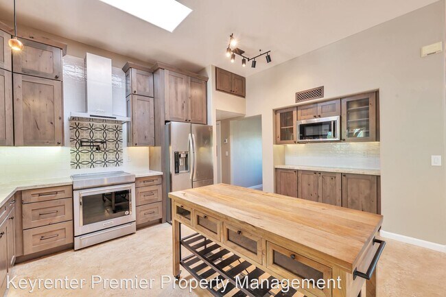 Foto del edificio - 4 br, 2 bath House - 6324 E. Morning Vista Ln
