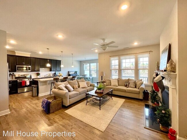 Building Photo - 3 br, 2.5 bath House - 339 Acorn Hollow Pl...