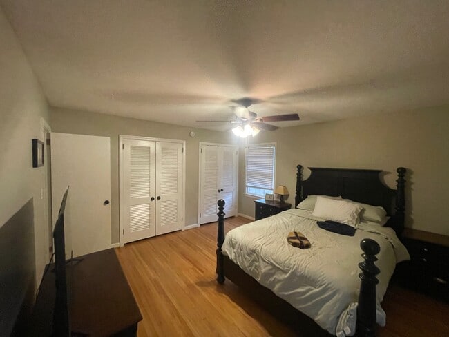 Building Photo - 3304 Wisteria Dr