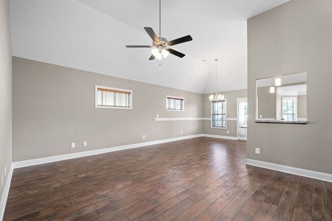 Building Photo - 515 Sourwood Dr