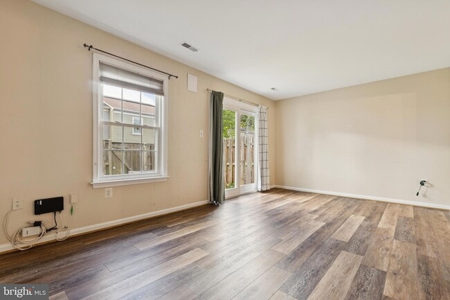 Building Photo - 3413 Tendril Ct