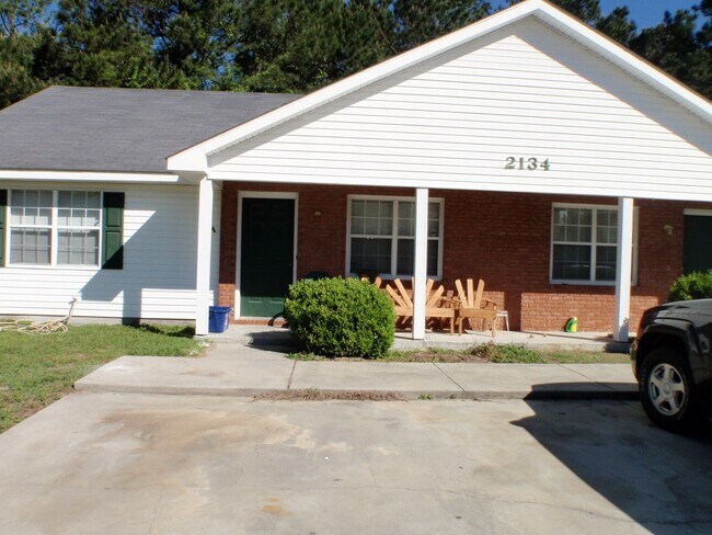 Foto del edificio - Nice 2 bedroom/2 bath duplex!!!