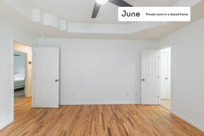 Foto del edificio - Room in Shared 4 bed/2 bath home