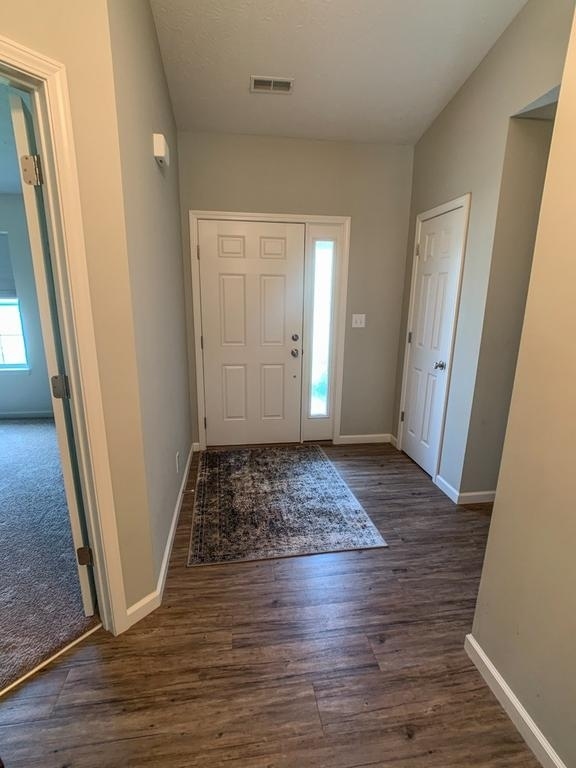Building Photo - 328 Leatherwood Way