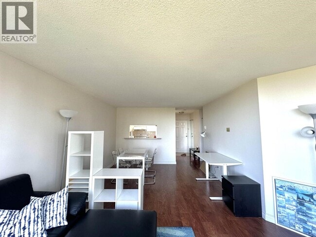 Building Photo - 4657 Hazel St