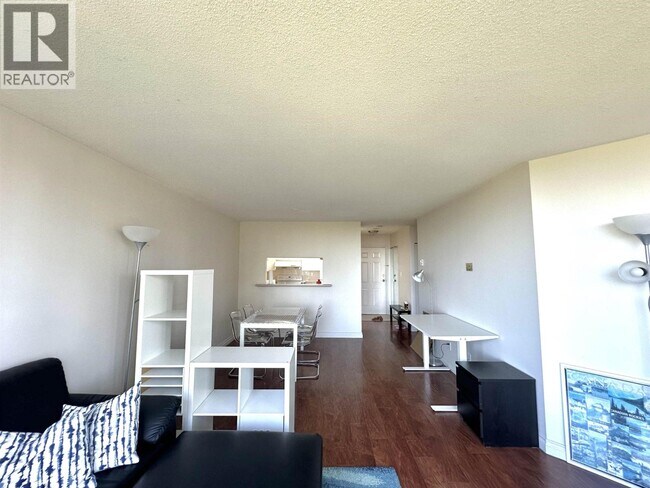 Photo du bâtiment - 4657 Hazel St