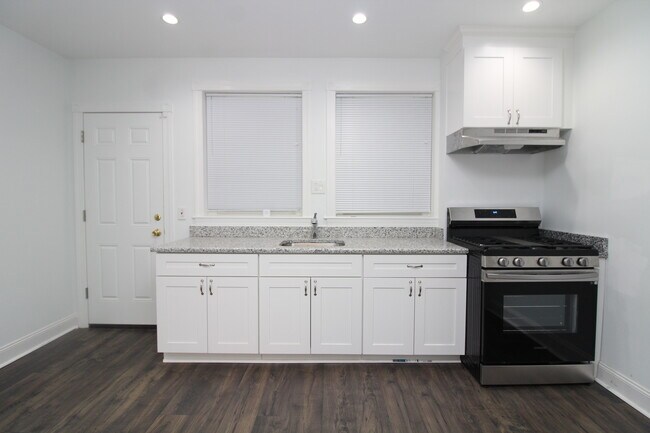 Foto del edificio - 2212 Yelland St