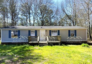Building Photo - 131 Woodfern Cir