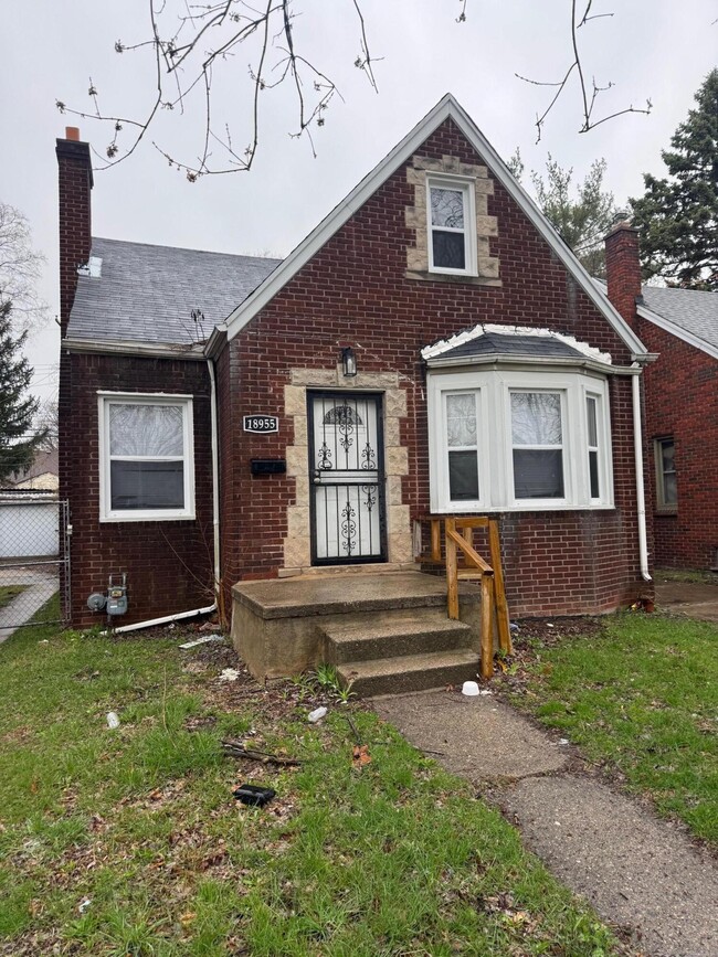 Building Photo - 18955 Hamburg St