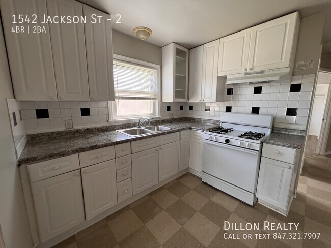Foto del edificio - 1542 Jackson St