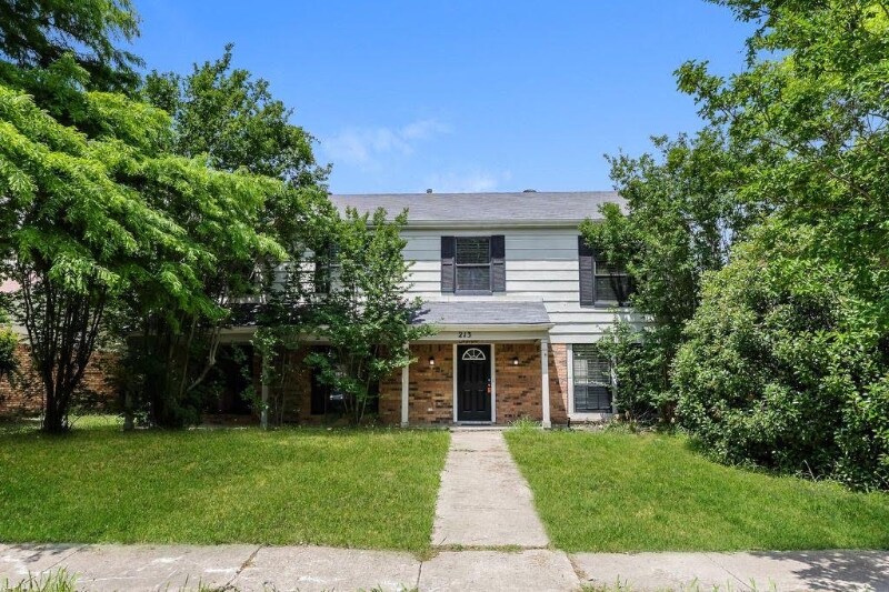 Foto principal - 453 Ripplewood Dr