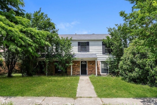 Building Photo - 453 Ripplewood Dr