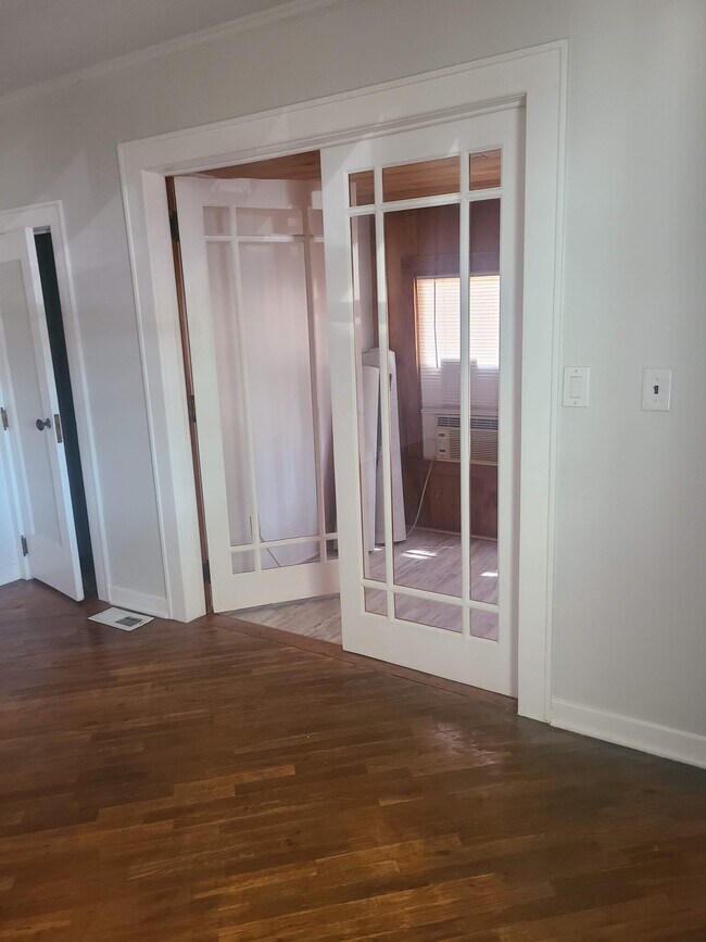 Foto del edificio - 1613 N Liberty St