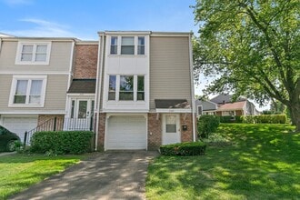 Building Photo - 2165 Greystone Pl