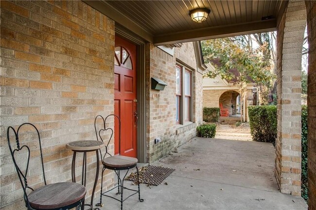 Building Photo - 5307 Maple Springs Blvd