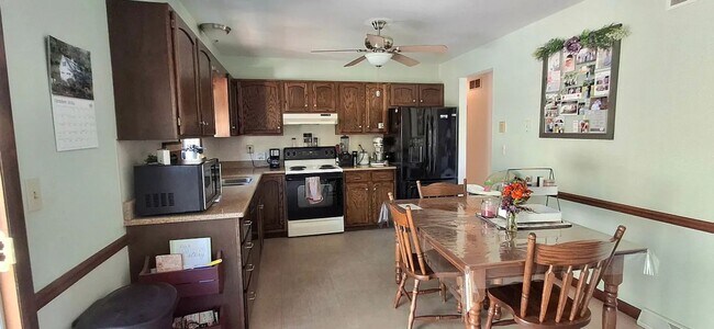 Foto del edificio - 5309 Bossler Rd