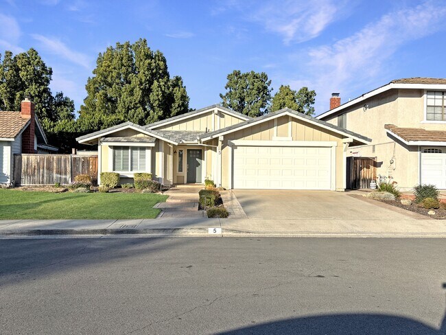 Foto del edificio - 5 Cll Rienda