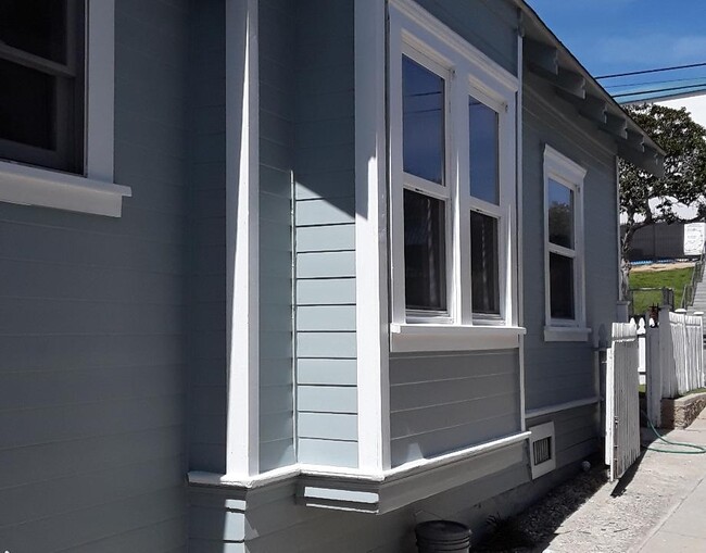 Building Photo - 119 N Lucia Ave