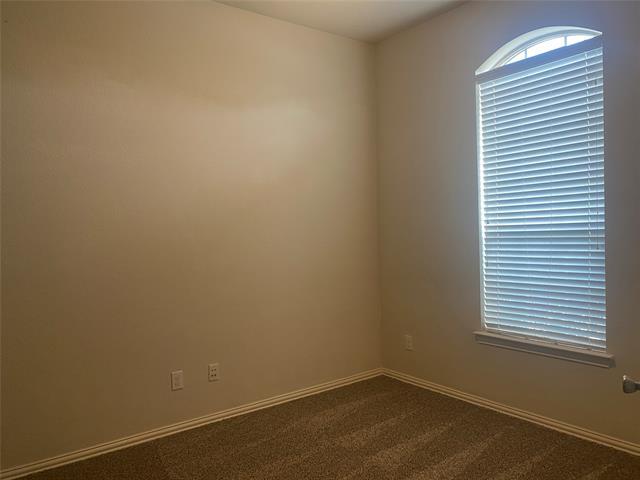 Foto del edificio - 2712 Lake Ridge Dr
