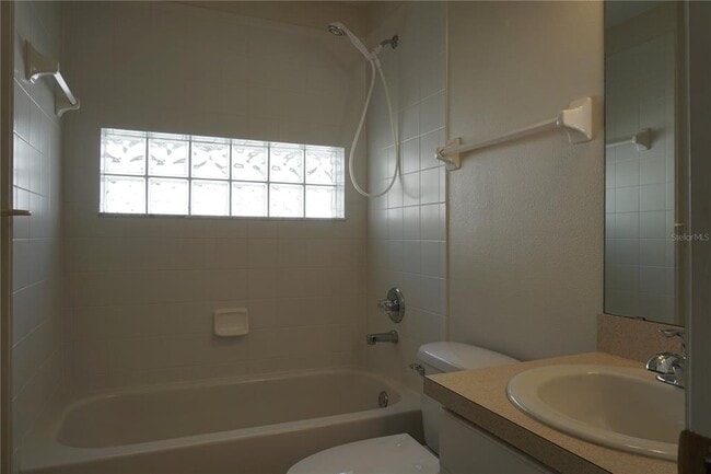 Foto del edificio - 500 Vista Oaks Way