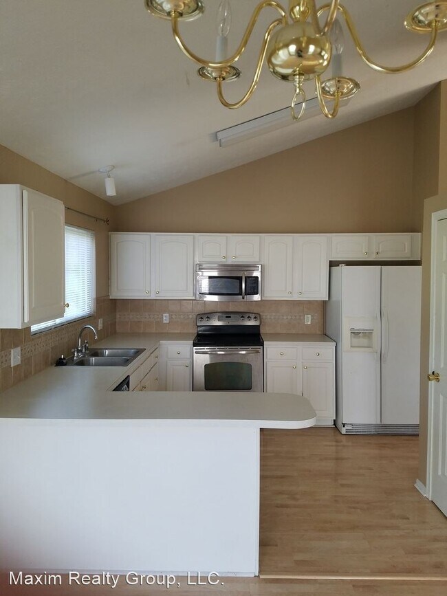 Building Photo - 3 br, 2 bath House - 11718 S 28 ST