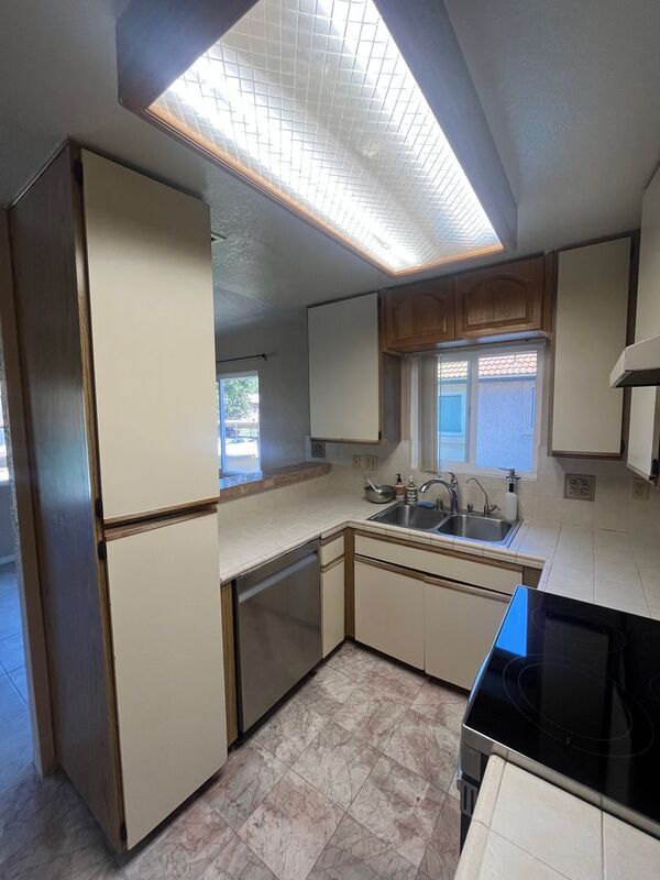Building Photo - 11235 Avenida De Los Lobos