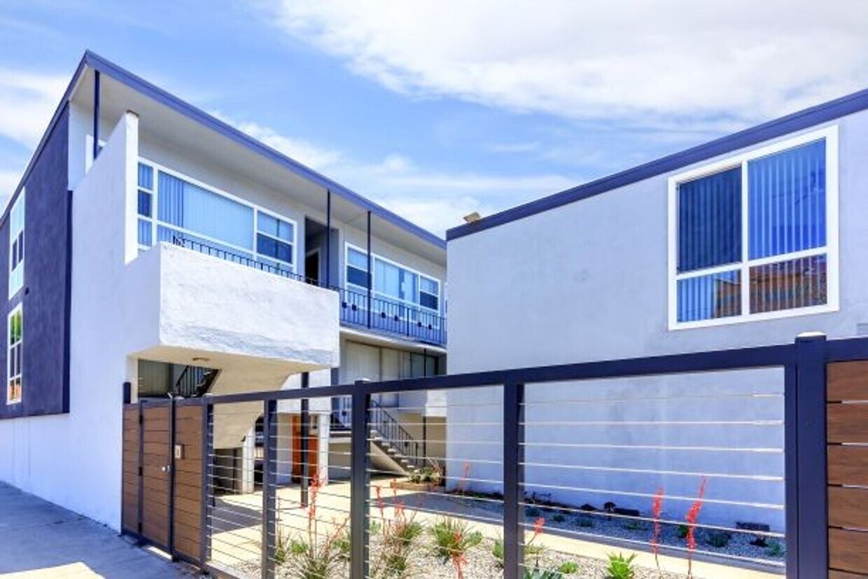 Foto del edificio - The DLP Hollywood