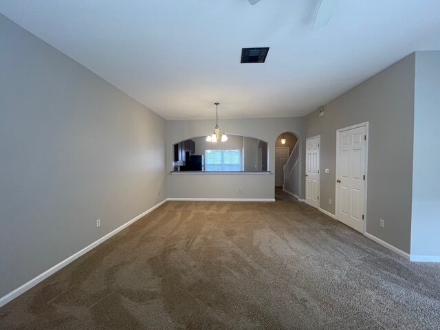 Foto del edificio - 927 Spring Harvest Ct