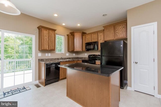 Building Photo - 1159 Coulbourn Cor