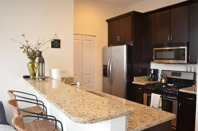 Foto del edificio - 918 W Belmont Ave