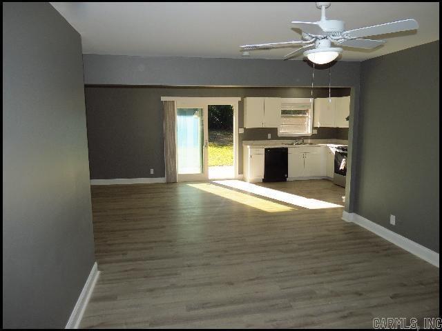 Foto del edificio - 9215 Clover Hl Rd