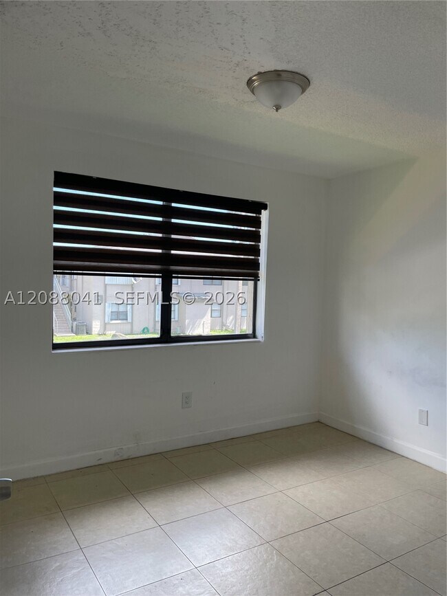 Building Photo - 15318 SW 72nd St