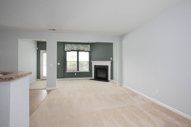Foto del edificio - Wonderful 2 Bedroom Townhome in West Cary!