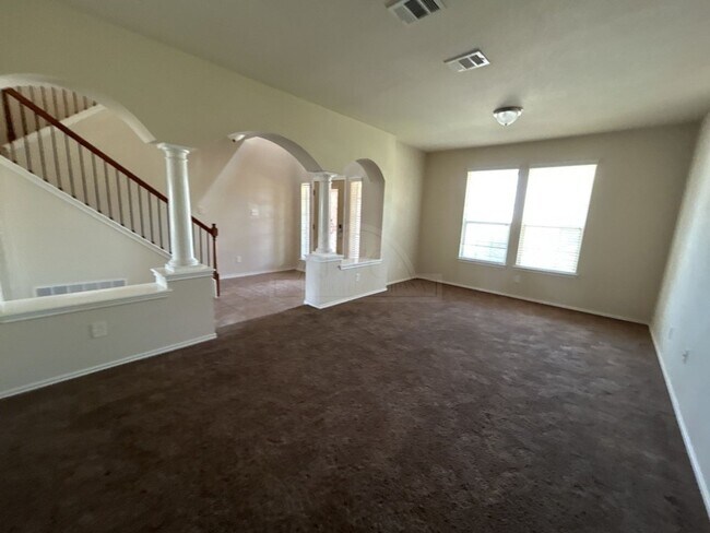 Building Photo - 3407 Cricklewood Drive