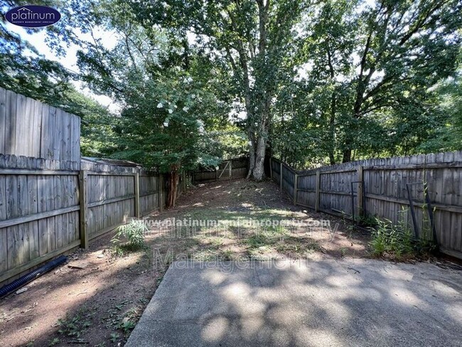 Building Photo - 2040 Sand Wedge Cir