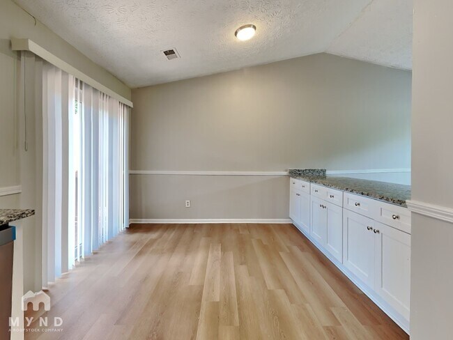 Foto del edificio - 2262 New Castle Cir