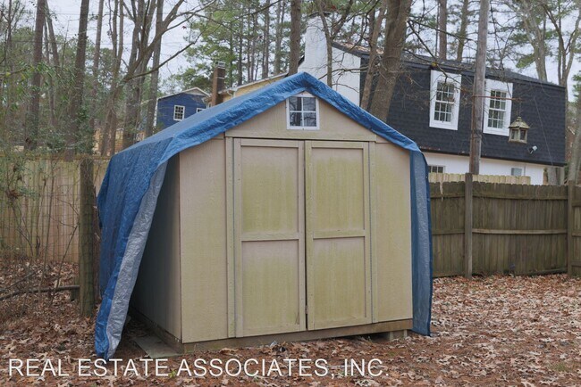 Foto del edificio - 3 br, 2 bath House - 5510 McCormick Road