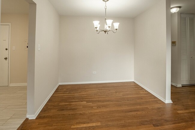 Dining Area - 8860 N Western Ave